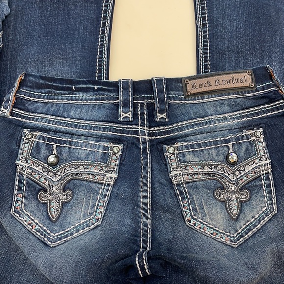 ROCK REVIVAL BETTY EASY BOOT JEANS - Picture 2 of 13